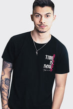 Lade das Bild in den Galerie-Viewer, Time is Now Shirt
