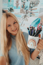 Lade das Bild in den Galerie-Viewer, COME AND GET IT TASSE

