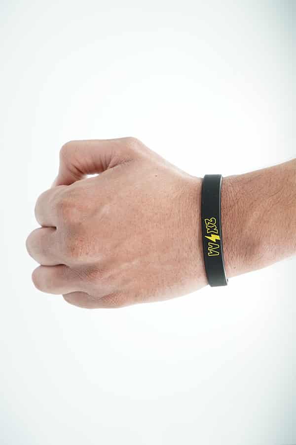 2xAA Armband Black